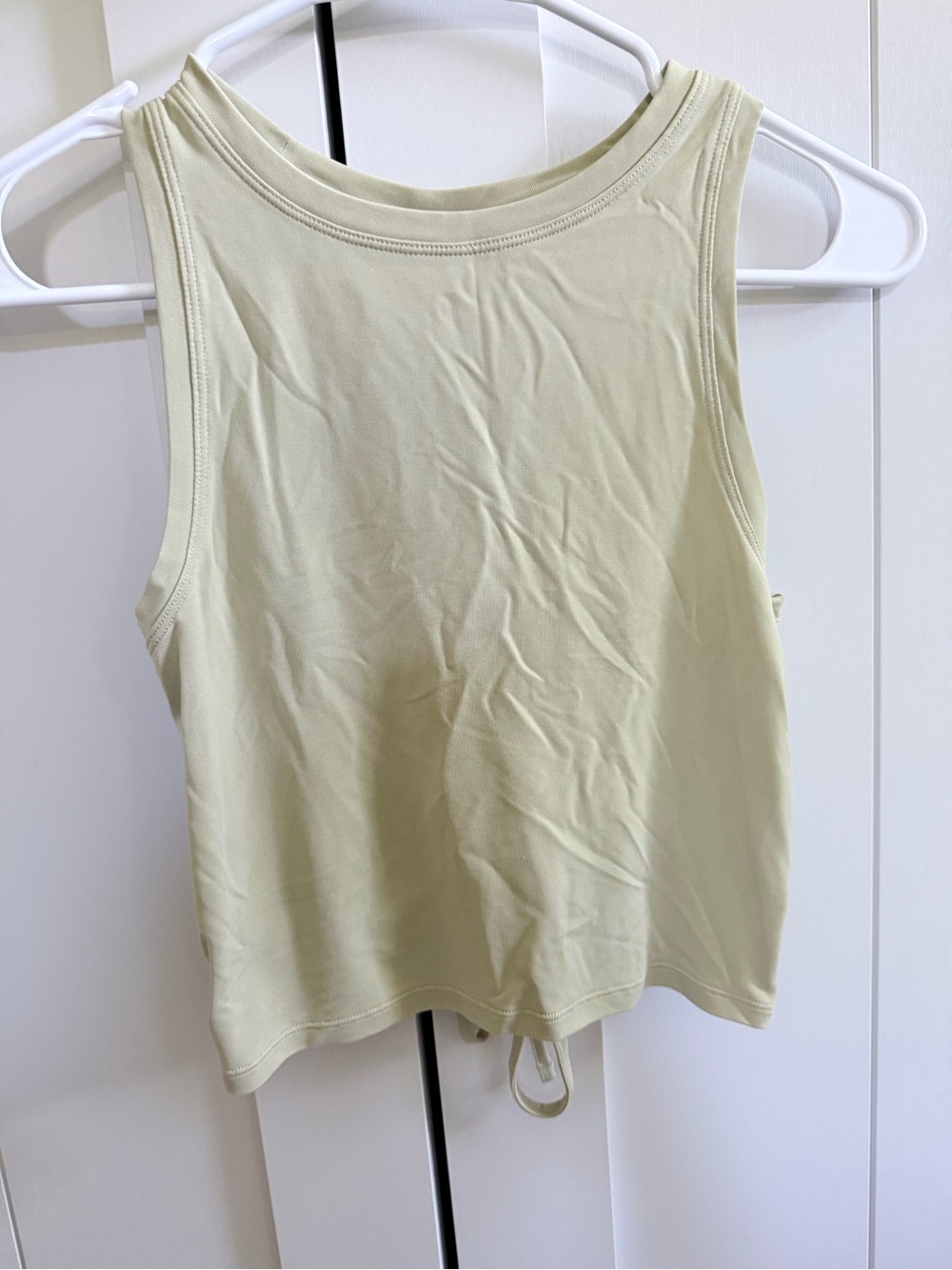 Lululemon Women’s Sleeveless crop Top - Pale Green